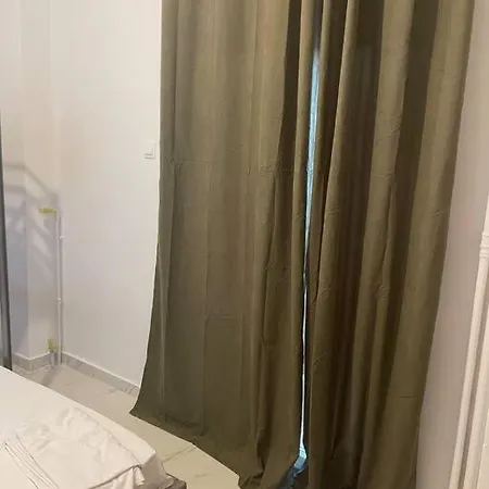 Downtown Metro Apartment *